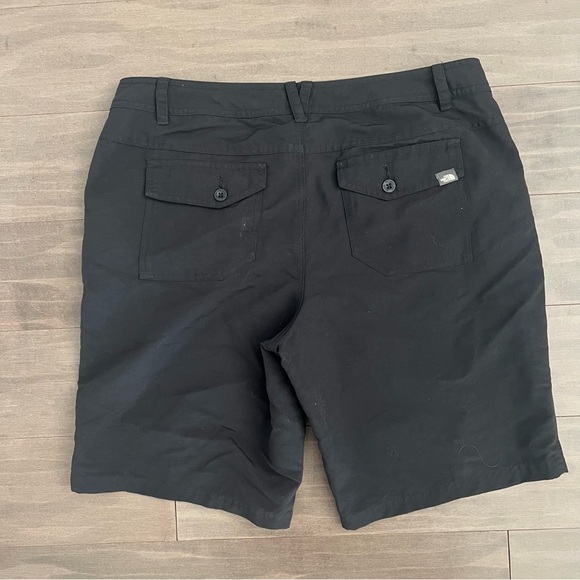 The NORTH FACE Black hiking outdoors shorts size 12 Ladies Performance Nylon - Picture 4 of 7
